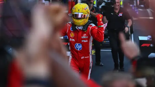 hamilton-vence-gp-barcelona-2026