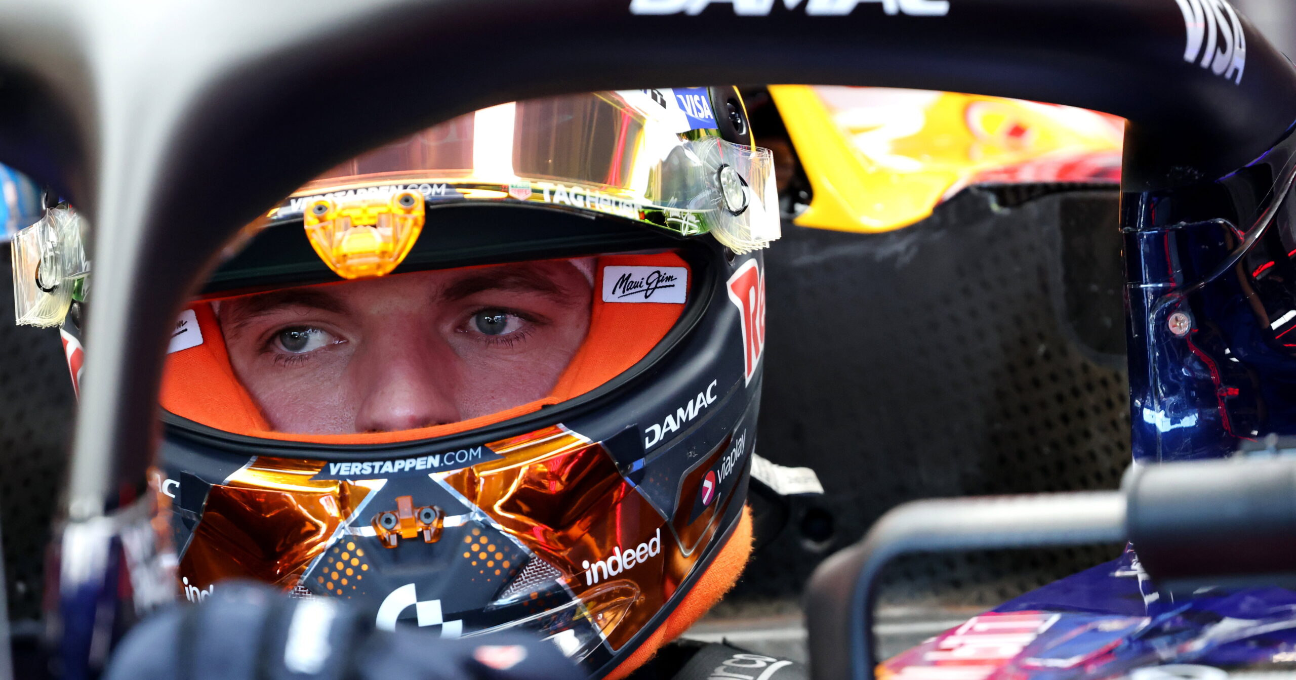 Red Bull reafirma compromisso com Verstappen em meio a rumores de troca com Mclaren