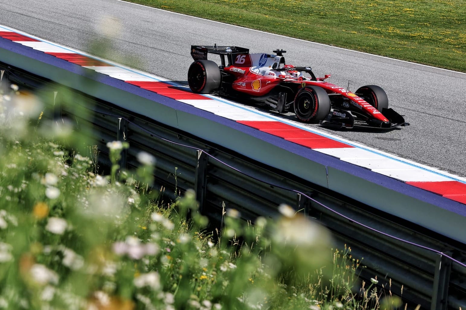 Desafios para a Ferrari repetir estratégia vencedora na Áustria