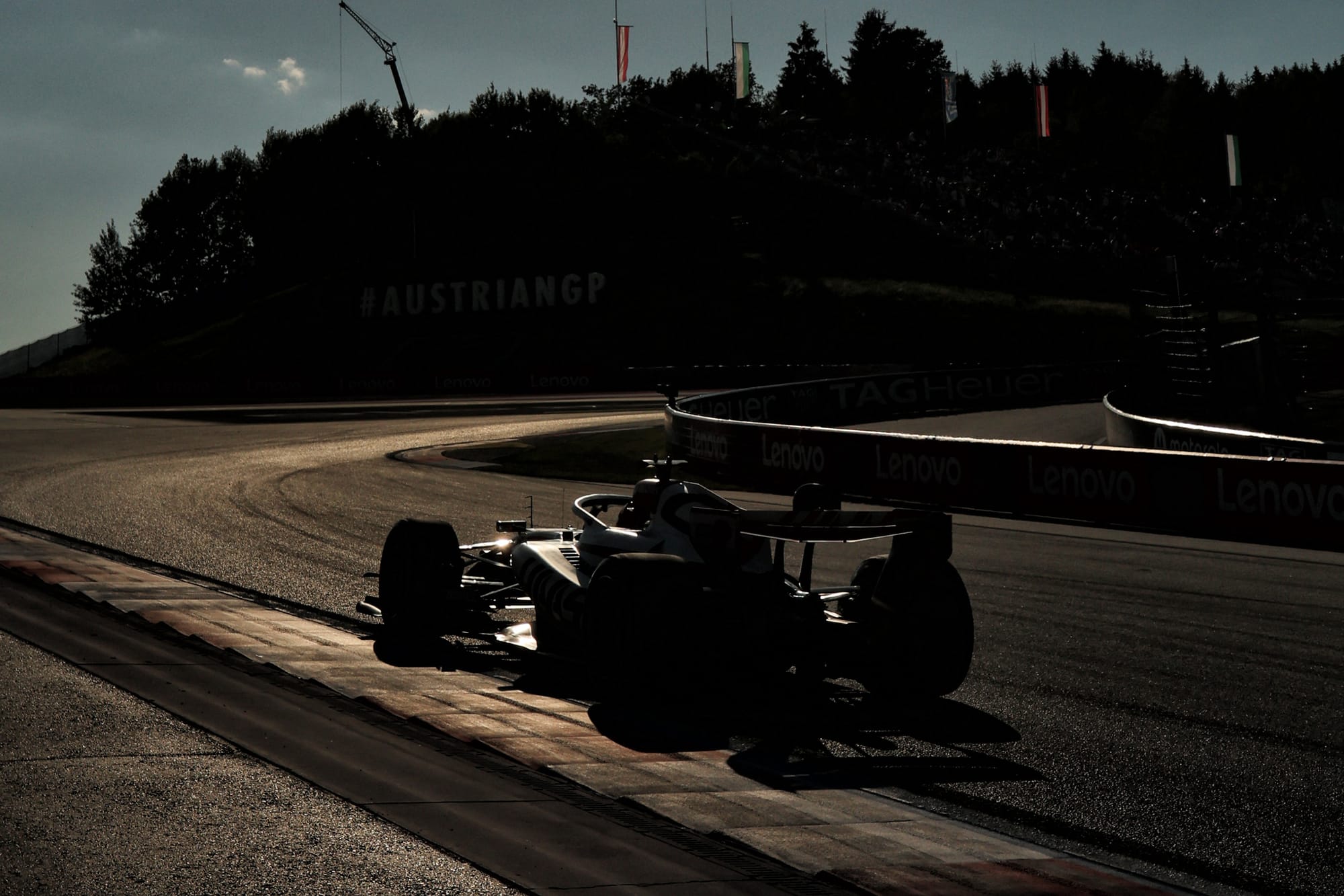 Batalha por vaga na F1 em 2027 aquece com múltiplos candidatos