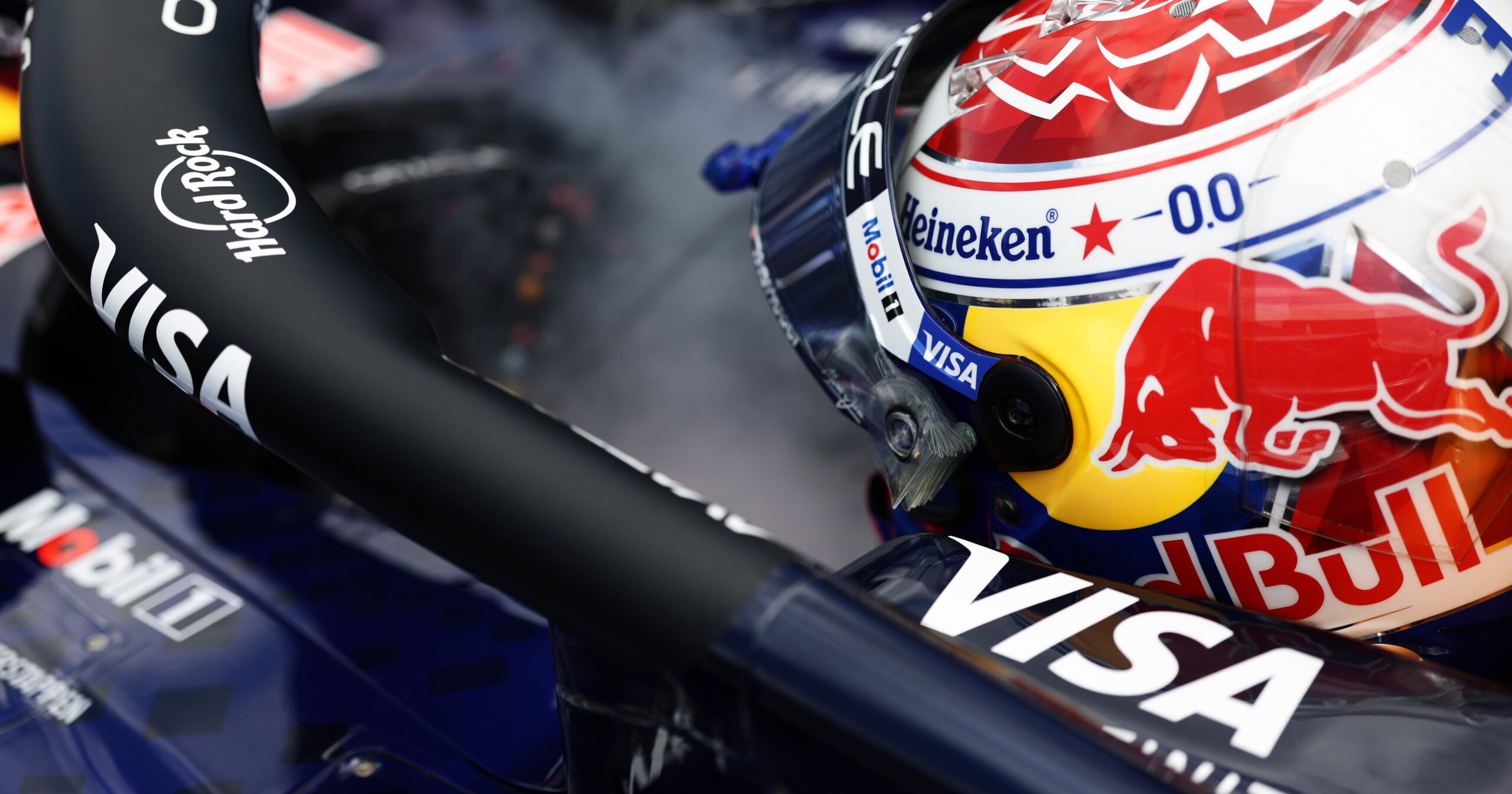 Verstappen e Red Bull: a tensão crescente que abala os bastidores da Fórmula 1