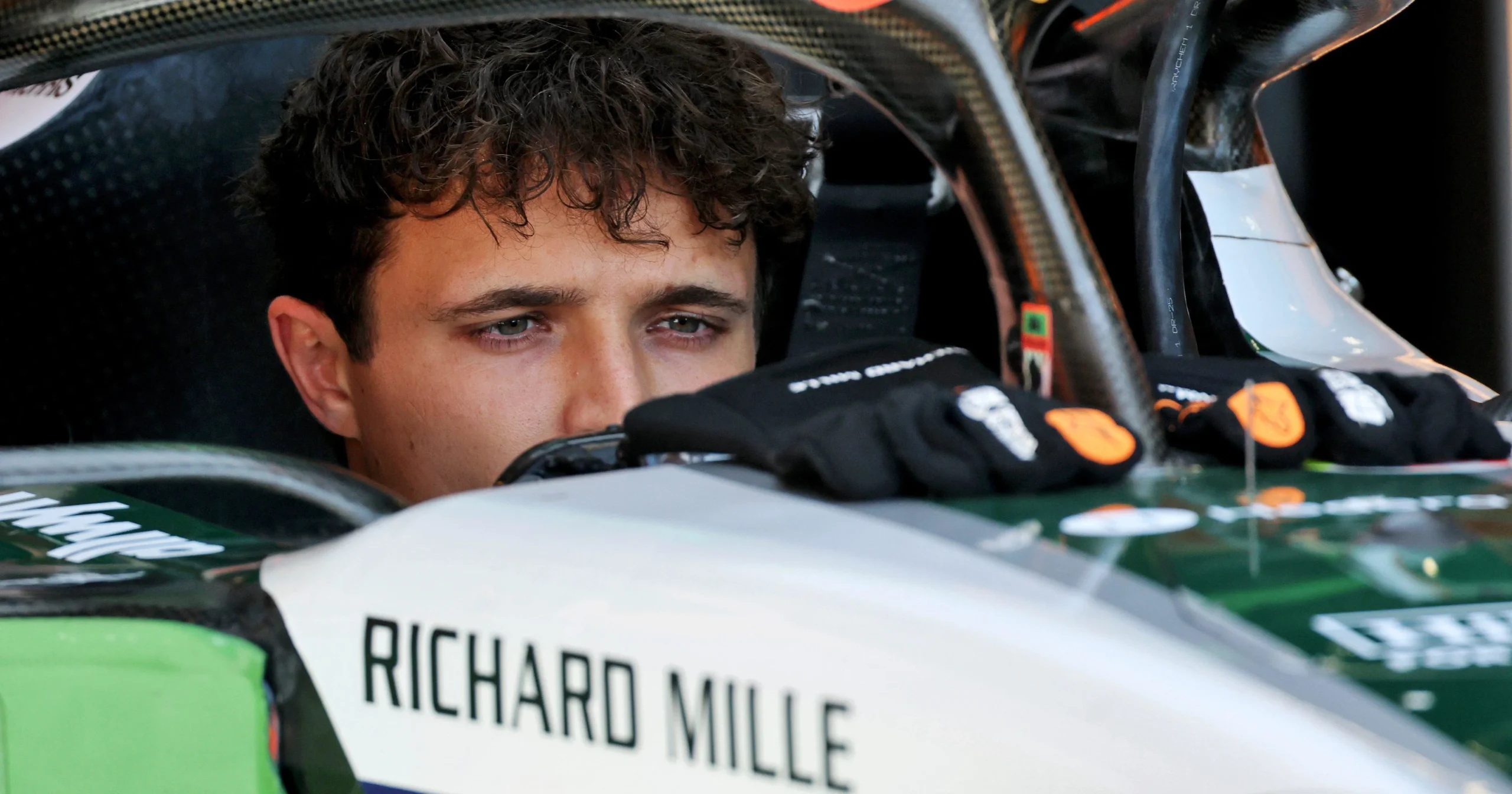 Reviravoltas em Spa: Norris penalizado, Red Bull muda asa após acidentes