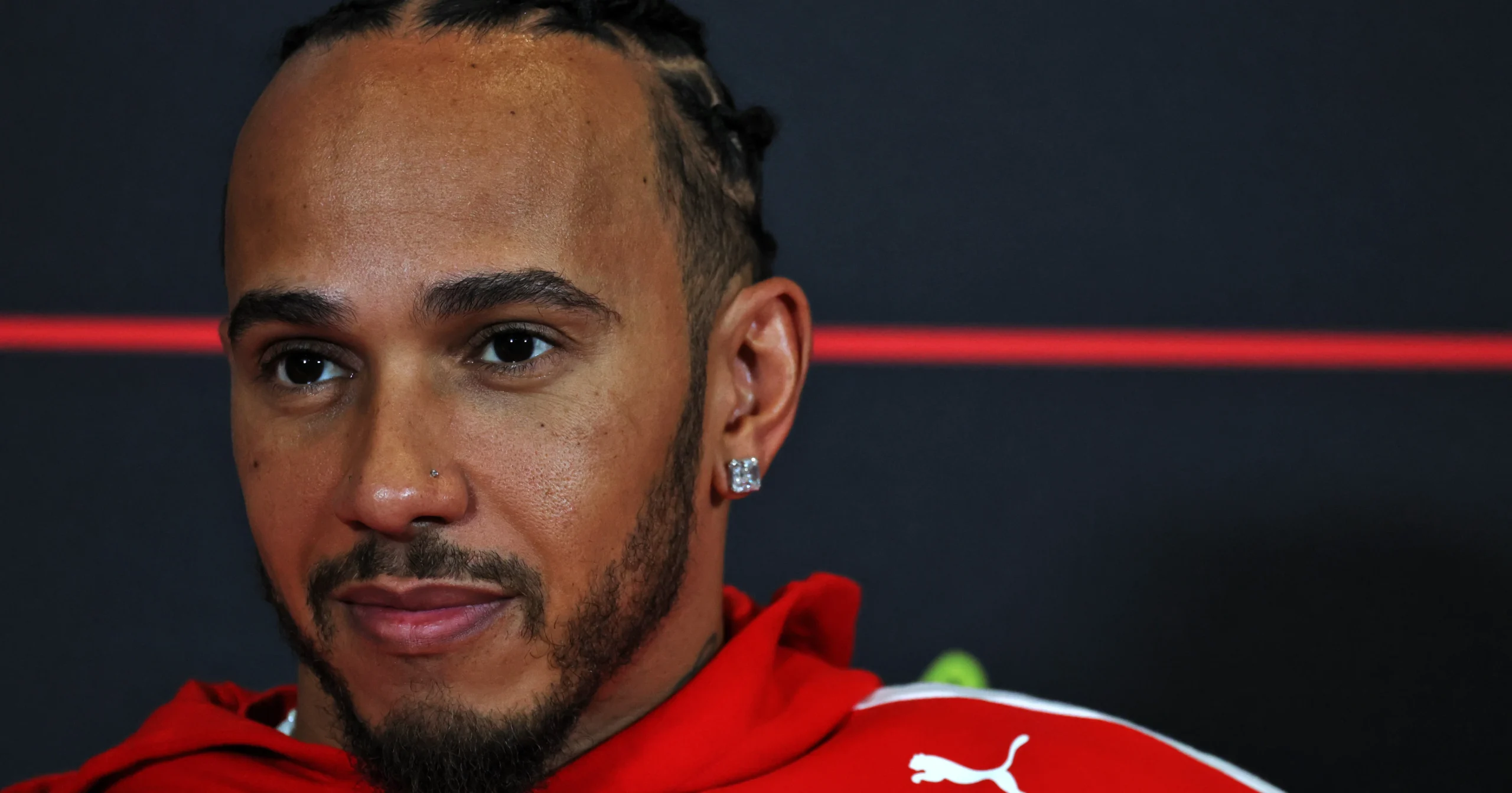 Hamilton freia euforia do título e elogia Ferrari na F1
