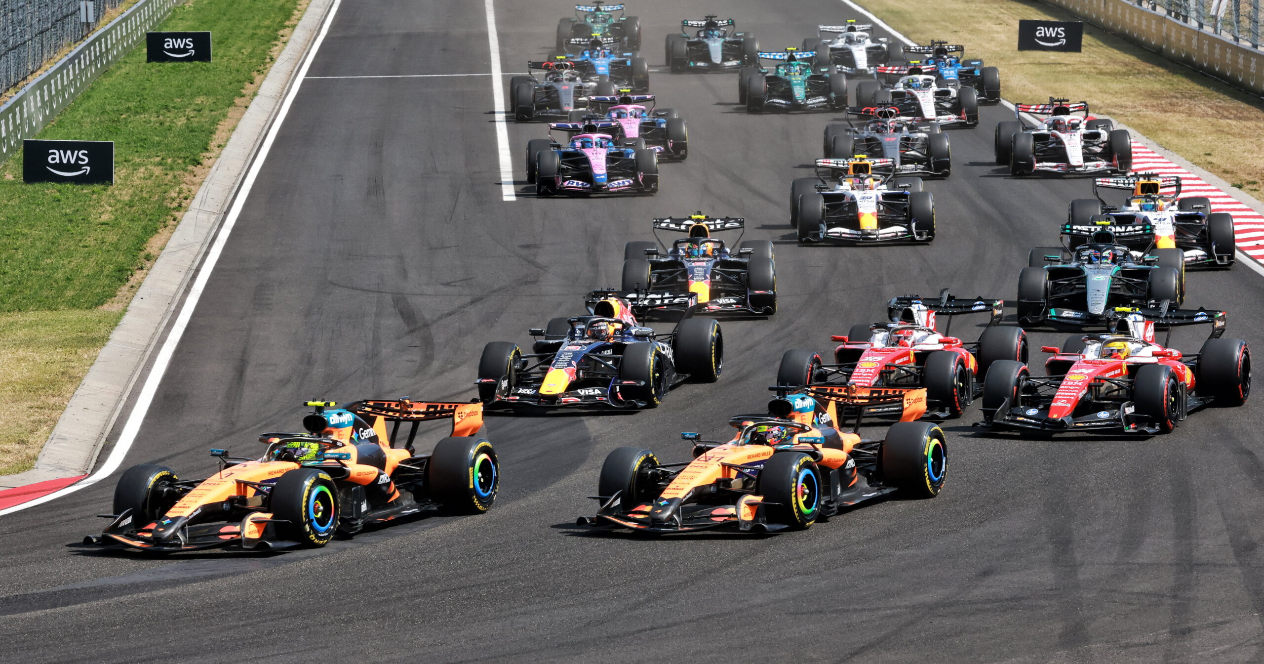 Kimi Antonelli dispara na liderança do Mundial de F1 2026 após GP da Hungria